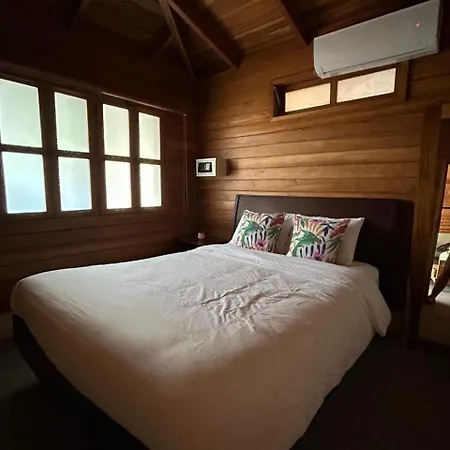Casa Aura Beachfront B&B-2