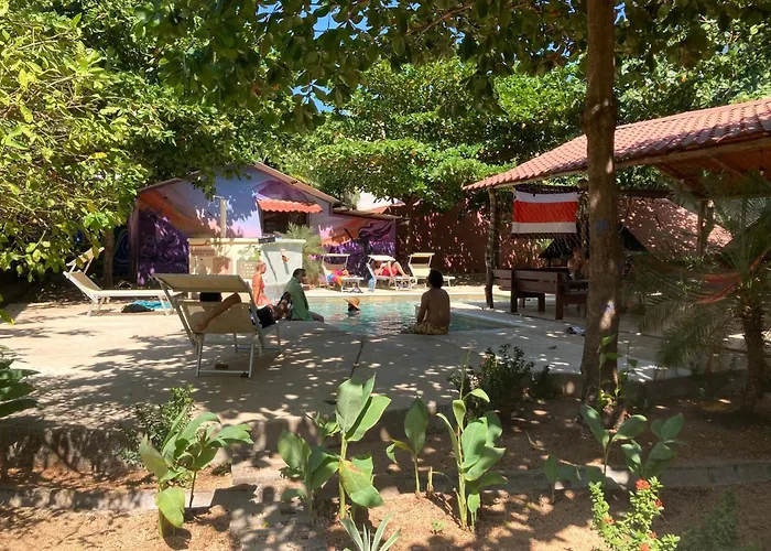 Tamahostel & Glamping Tamarindo